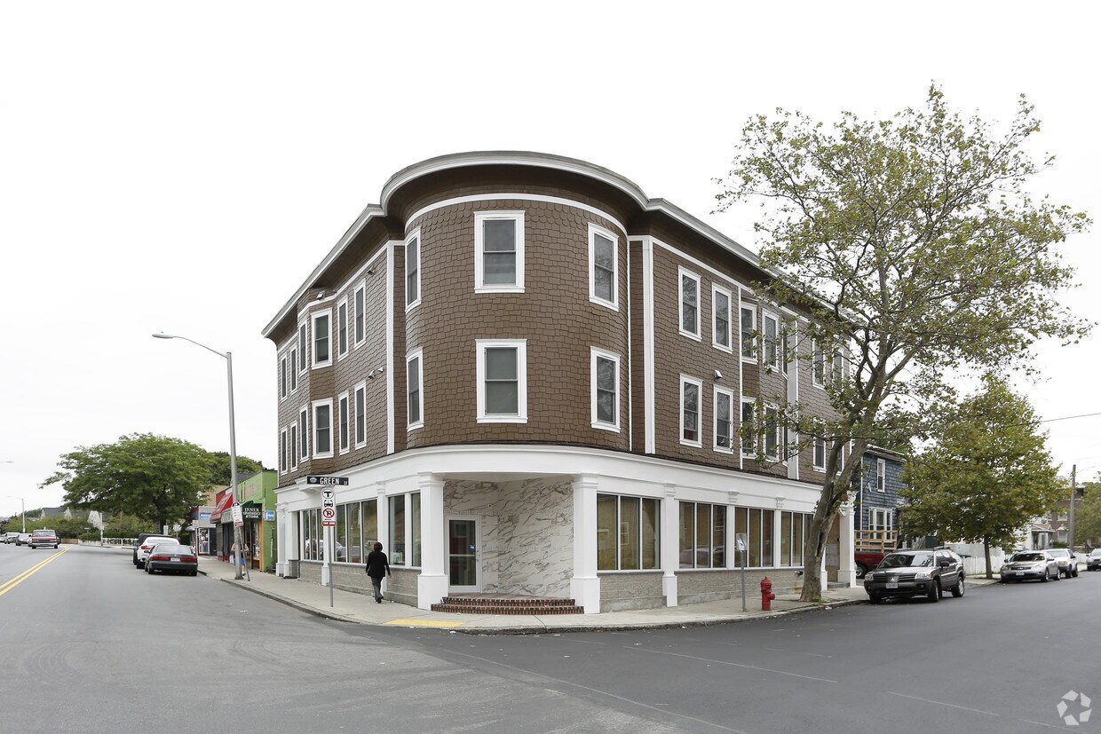 410 Green St, Lynn, MA 01902 Apartments in Lynn, MA