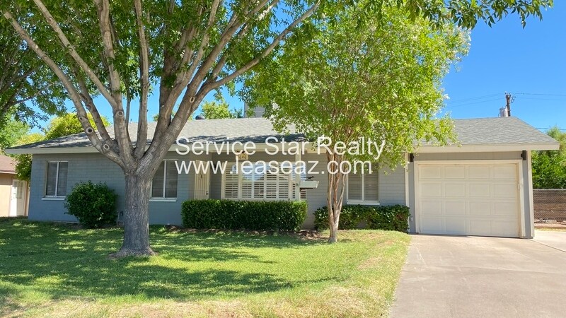 Primary Photo - 4646 E Oak St