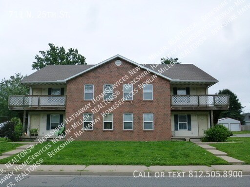 Building Photo - Ground level-1 Bedroom 1 Bath Apartment-Pe...