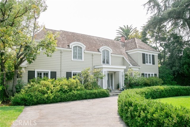 Building Photo - 740 Pinehurst Dr