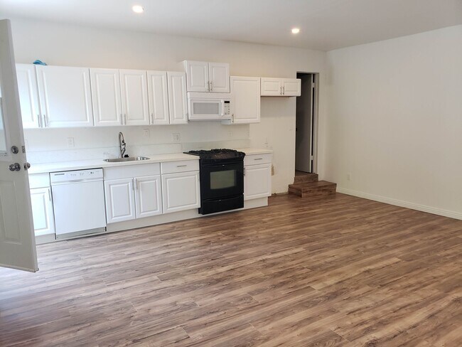 Building Photo - 17242 Septo St