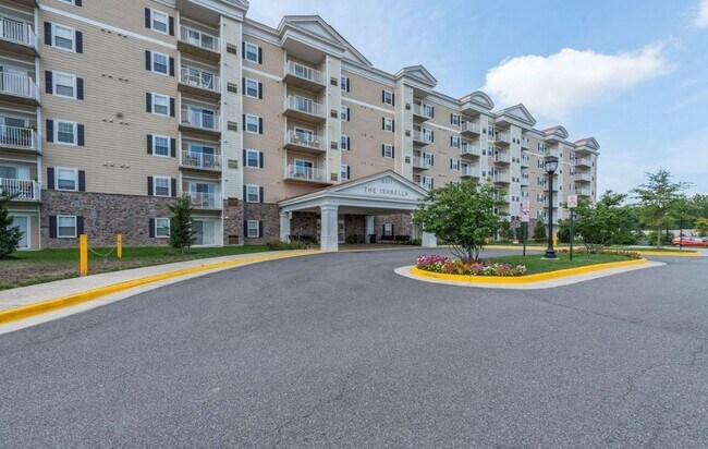 Foto del edificio - 6301 Edsall Rd