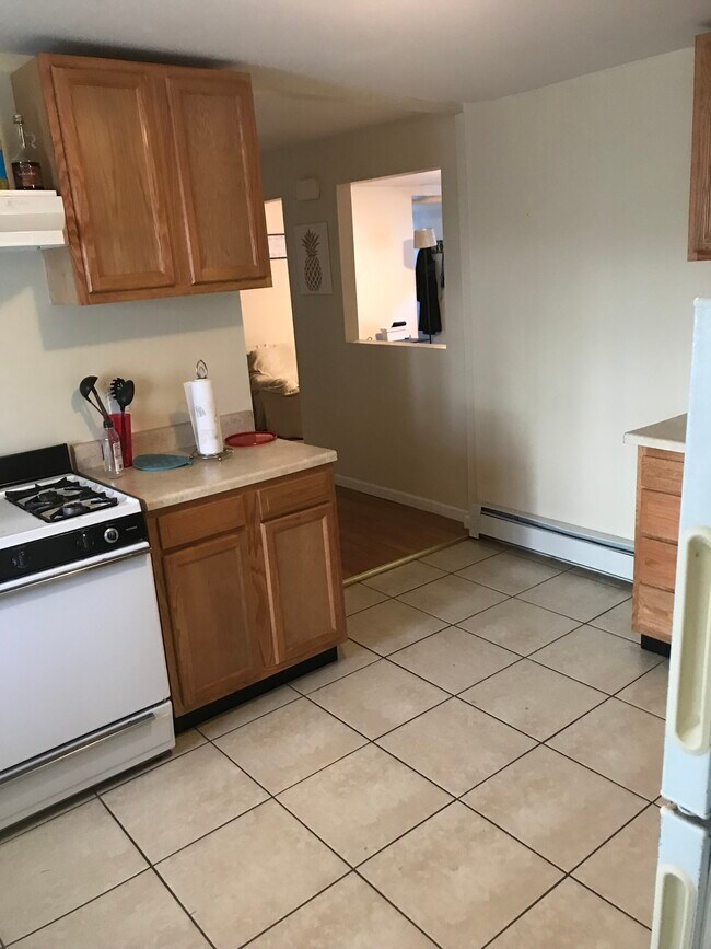 53 Tingley St Unit 1, Willimantic, CT 06226 53 Tingley St Willimantic, CT Apartments for