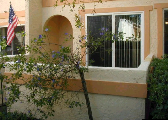 Primary Photo - 539 Giuffrida Ave