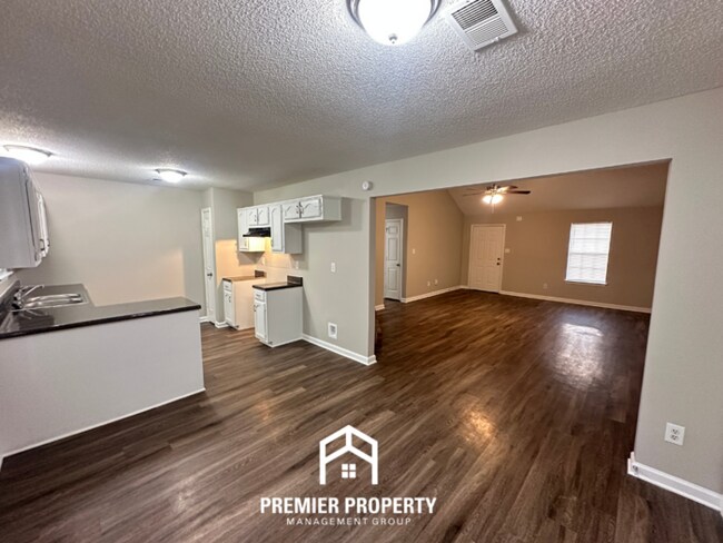 Foto del edificio - 6726 State Line Rd