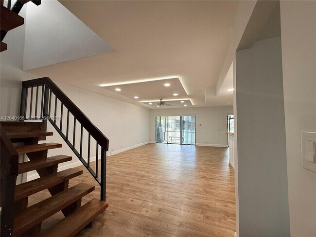 Foto del edificio - 9717 N New River Canal Rd