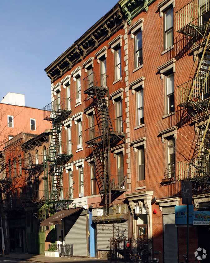 Primary Photo - 3 Bleecker St