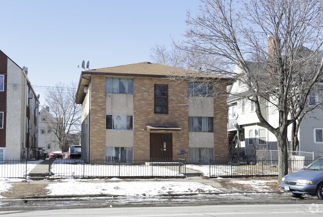 Building Photo - 2222 Portland Ave S