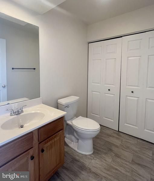 Building Photo - 2818 Woodmont Dr