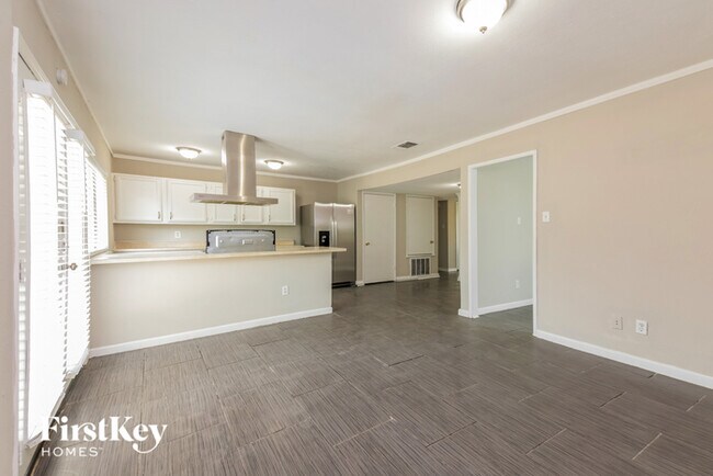 Foto del edificio - 8822 Westfield Dr
