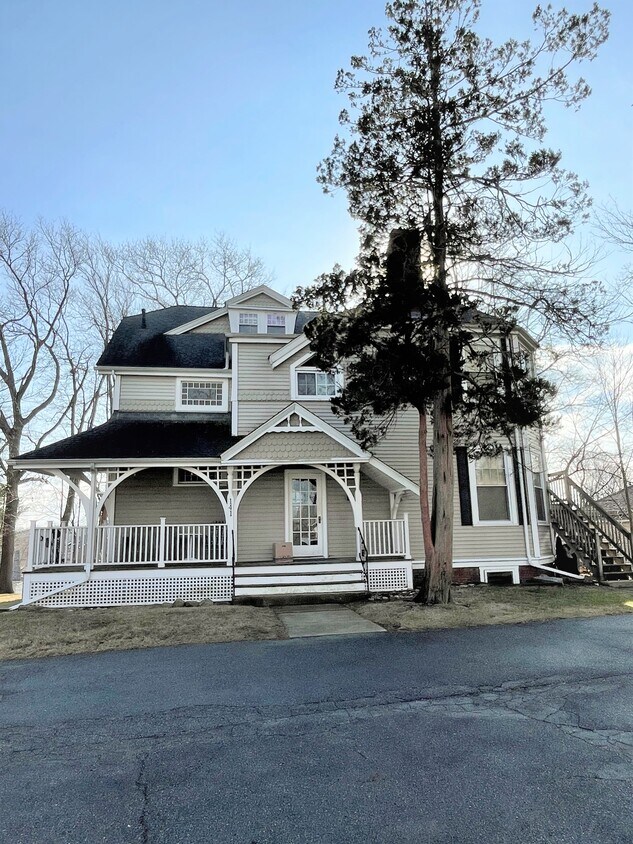 141 Fenno St Unit 3, Quincy, MA 02170 Apartments in Quincy, MA