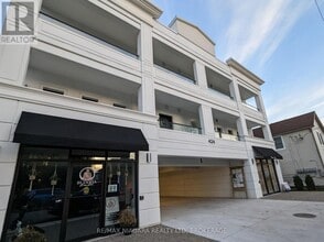 Building Photo - 424 Ridge Rd N