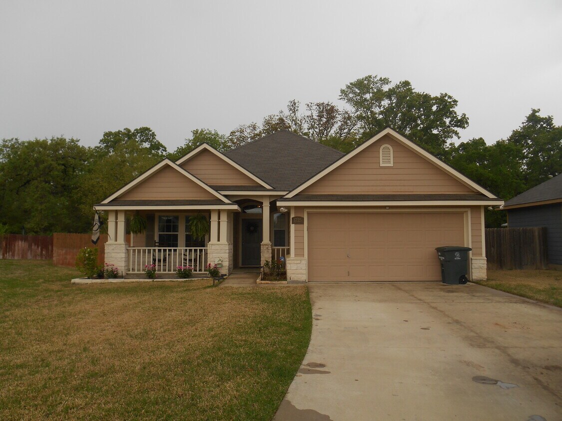 1725 Summerwood Loop, Bryan, TX 77807 House Rental in Bryan, TX