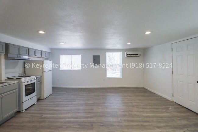 Foto del edificio - 732 N Victor Ave