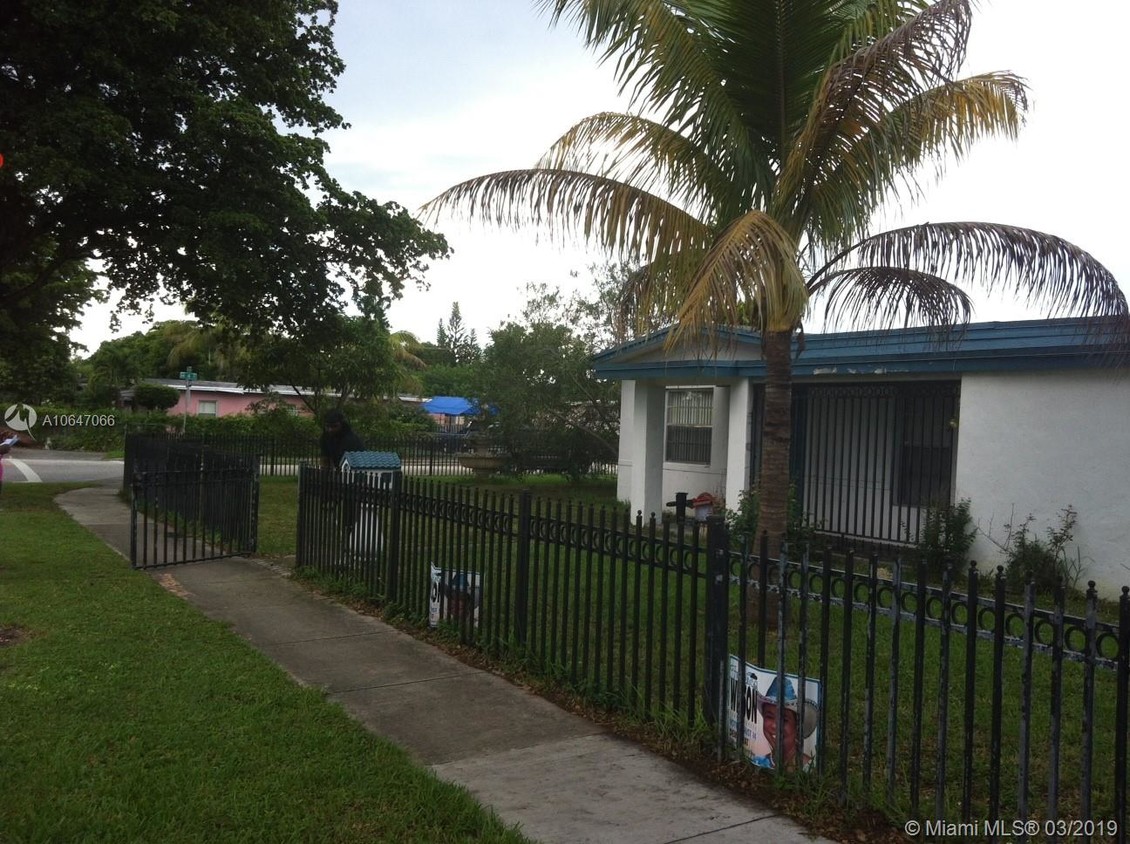 Primary Photo - 445 Opa-Locka Blvd