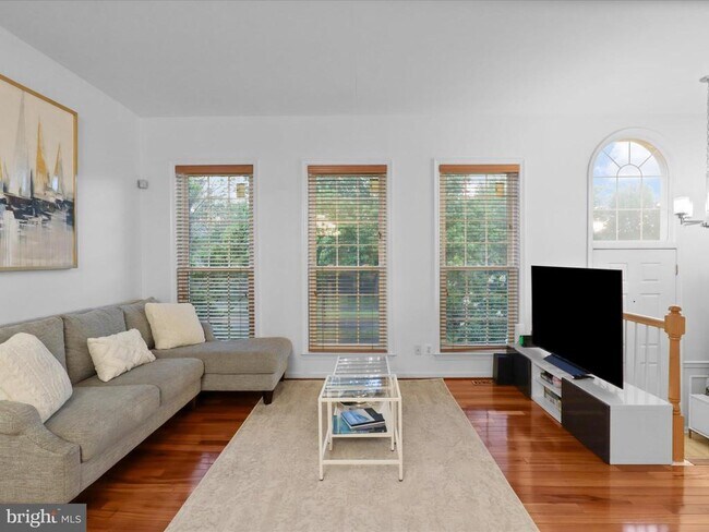 Foto del edificio - 6528 Osprey Point Ln