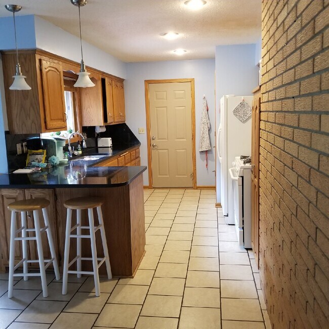 Foto del edificio - 3829 Pine Ln