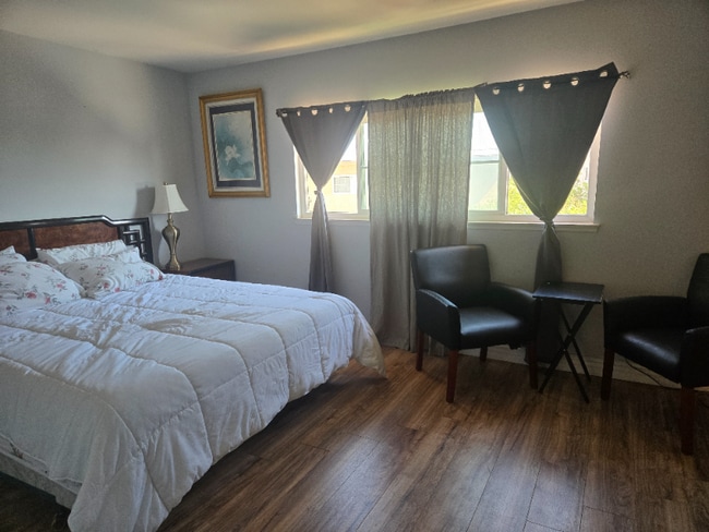 Foto del edificio - 15522 Ashley Ave