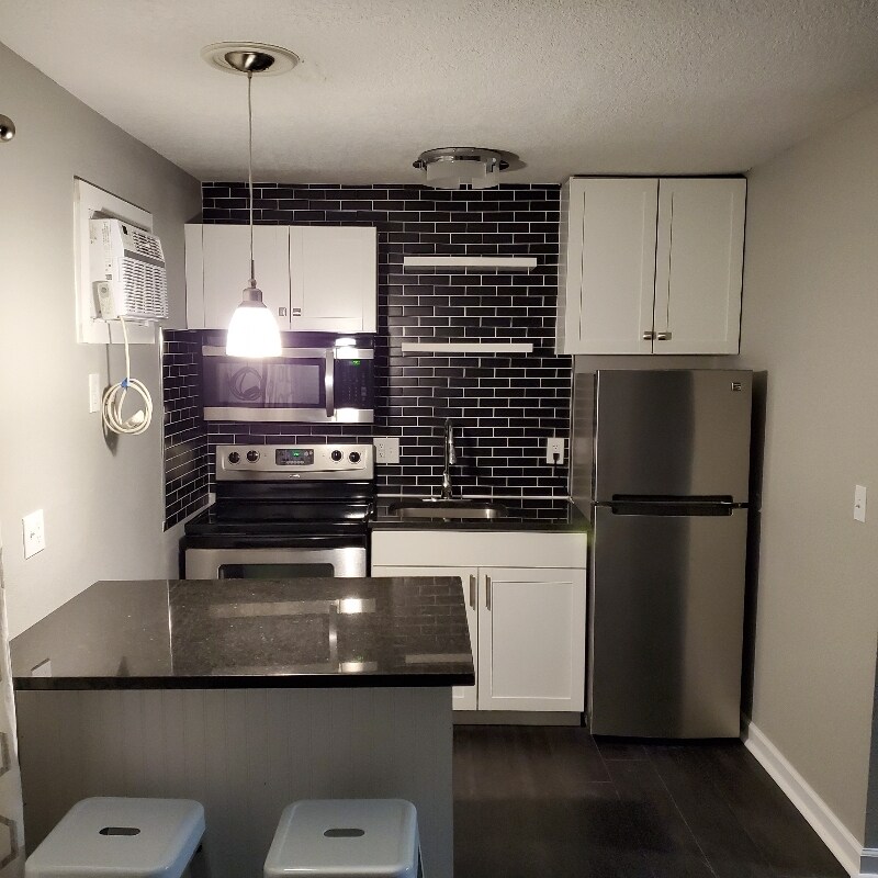 Foto principal - 1600 Oakland Ave