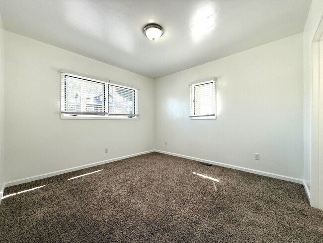 Foto del edificio - Fantastic 2 Bedroom 1 Bath Home in New Mon...