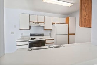 Building Photo - 2266 Huntingdon Dr