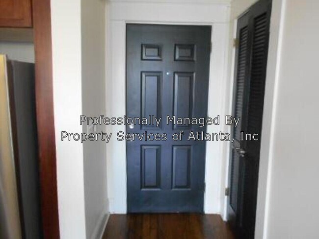 Foto del edificio - 943 N Ormewood Park Dr SE