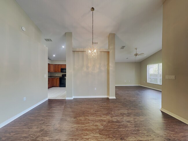 Foto del edificio - 3004 Bent Creek Dr