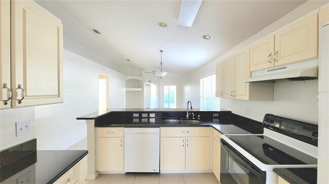 Building Photo - 1829 Horsechestnut Ct