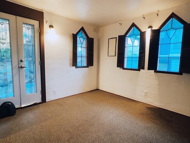 Building Photo - 3226 Portage Bay Pl E