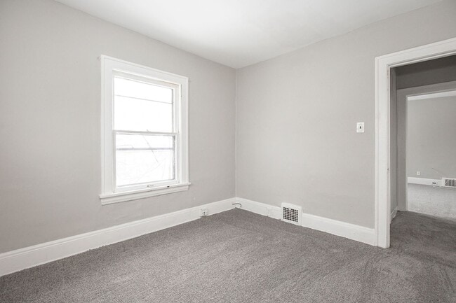 Foto del edificio - 8505 Garfield Blvd