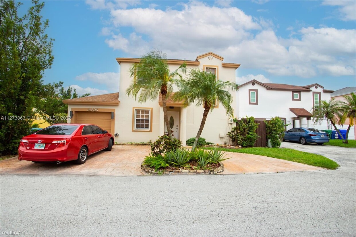 3 br, 2.5 bath House - 14826 SW 91st Ter Photo