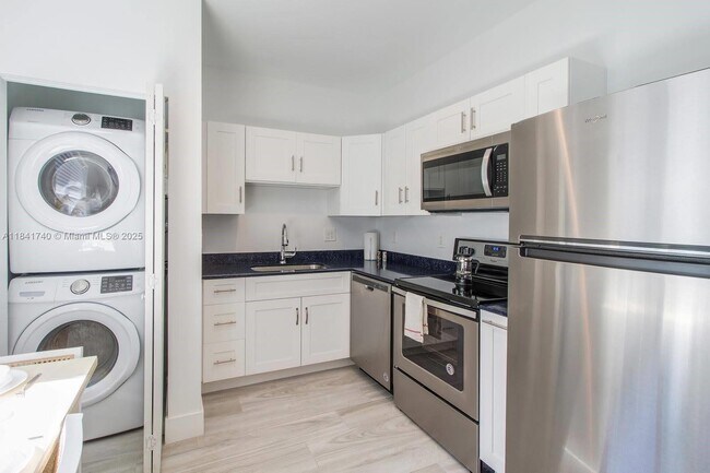 Foto del edificio - 427 NW 34th St