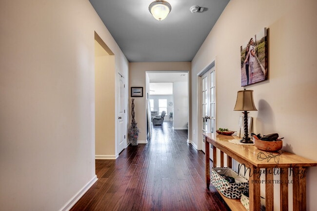 Building Photo - Beautiful Home for Rent 5 bed 3.5 bath