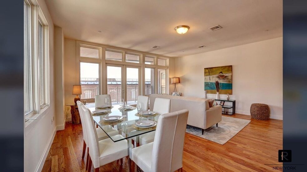 Foto principal - 90 Bay Street Unit 2I