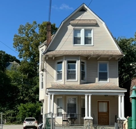 Building Photo - 535 Van Cortlandt Park Ave