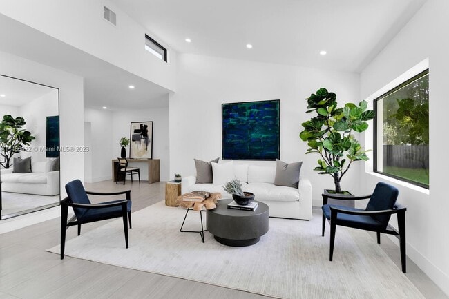 Foto del edificio - 5895 SW 50th Ter