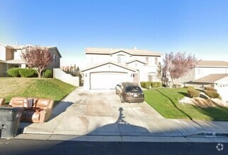 Building Photo - 38661 Annette Ave