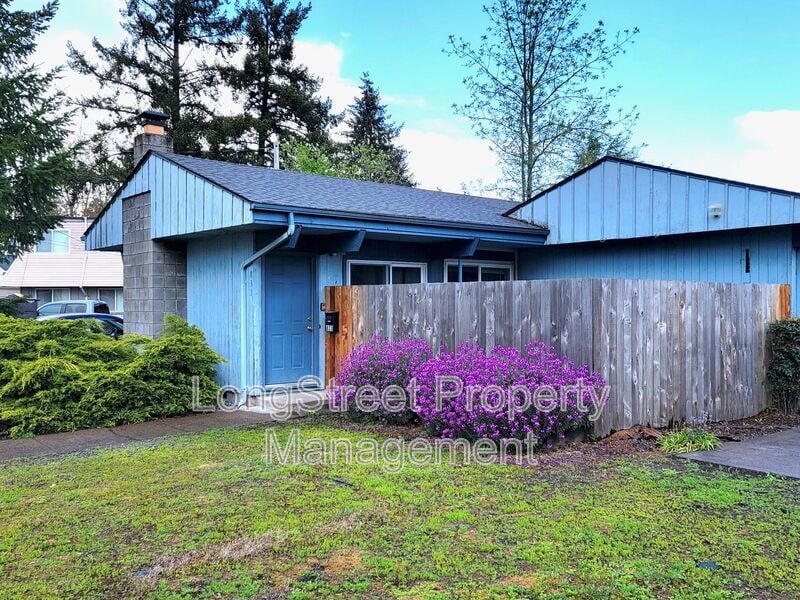 Primary Photo - 831 NW 26th St