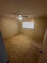 Building Photo - 411 W Colter St