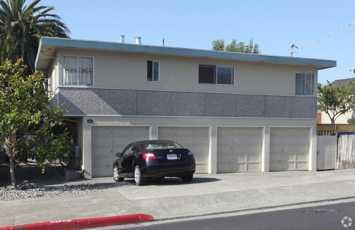 Building Photo - 327 California Ave