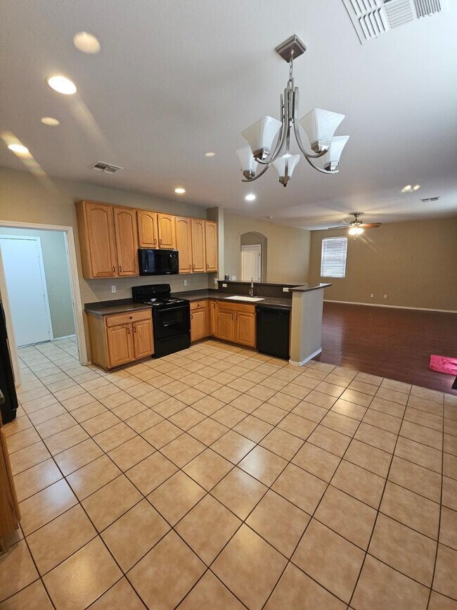 Foto del edificio - 18426 N Lariat Rd