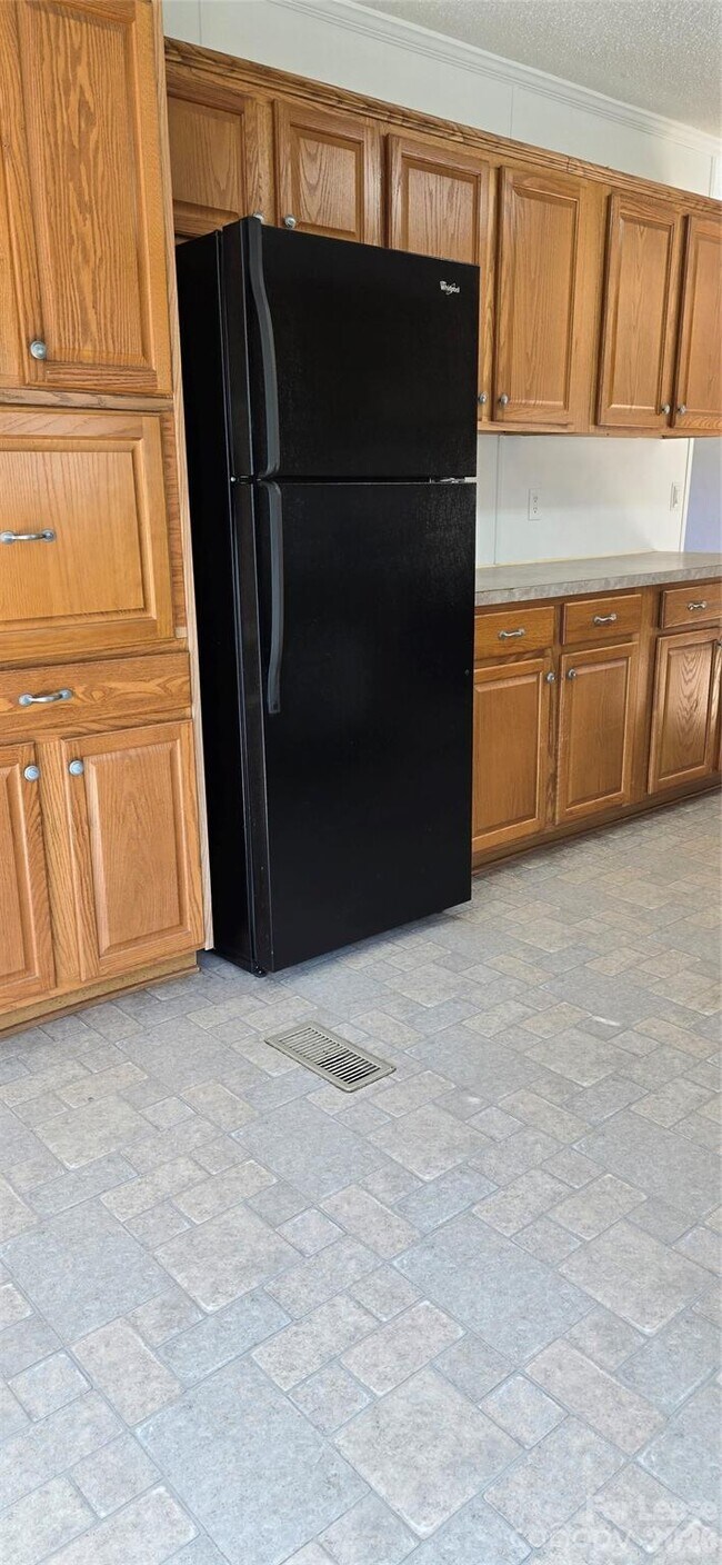 Foto del edificio - 16554 Silver Rd