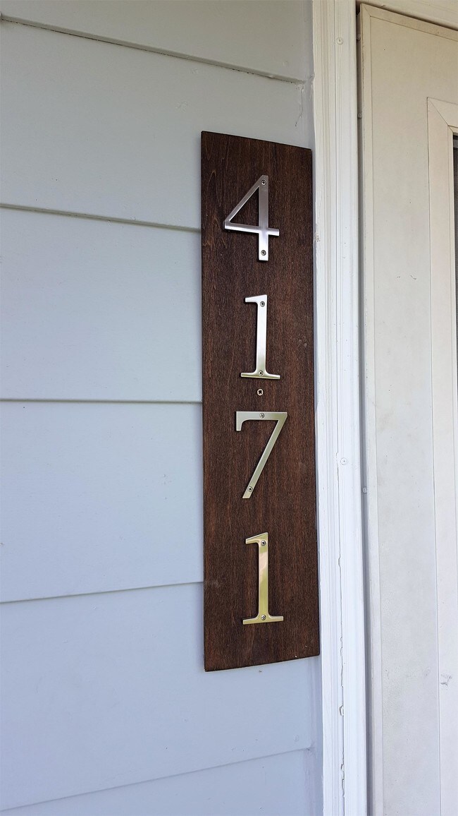Foto del edificio - 4171 Dodson Chapel Rd