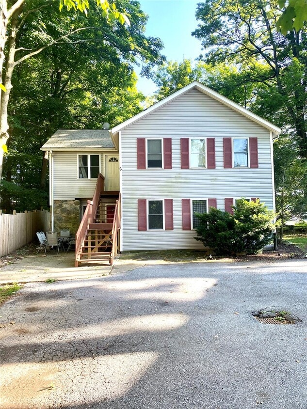 Primary Photo - 1297 E Main St