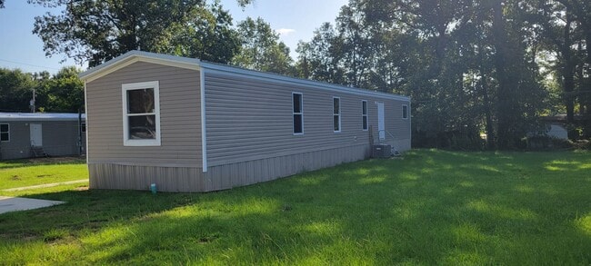 Building Photo - 2651 Barron Rd