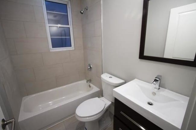 Main Bath - 2218 Lawndale Ave
