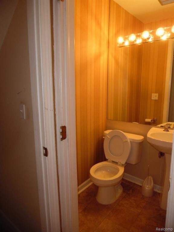 Foto del edificio - 6329 Beechfield Dr