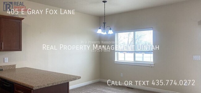 Foto del edificio - 405 E Gray Fox Dr