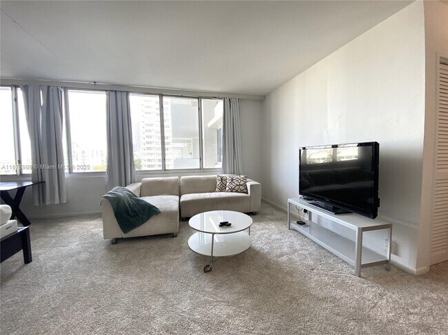 Foto del edificio - 1200 West Ave