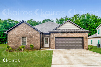 Building Photo - 633 White Oak Cir